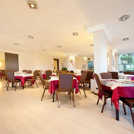 酒店 尼亚拉套房酒店 圣雷默